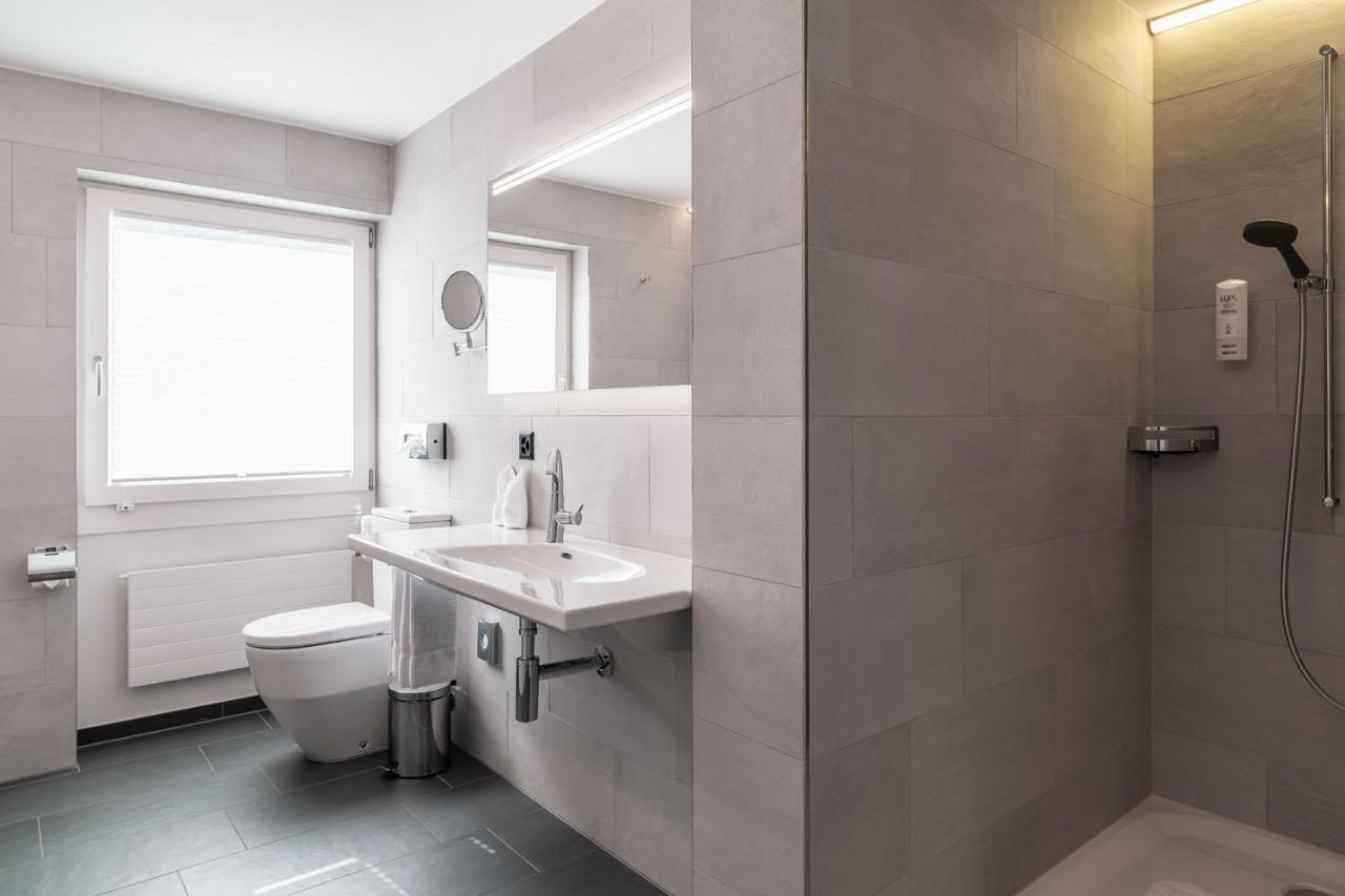 Hotel Drei Koenige Einsiedeln Bagian luar foto