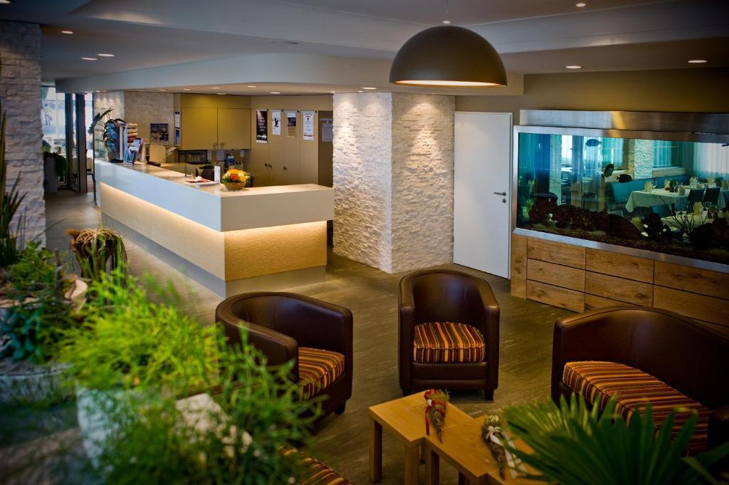 Hotel Drei Koenige Einsiedeln Bagian luar foto